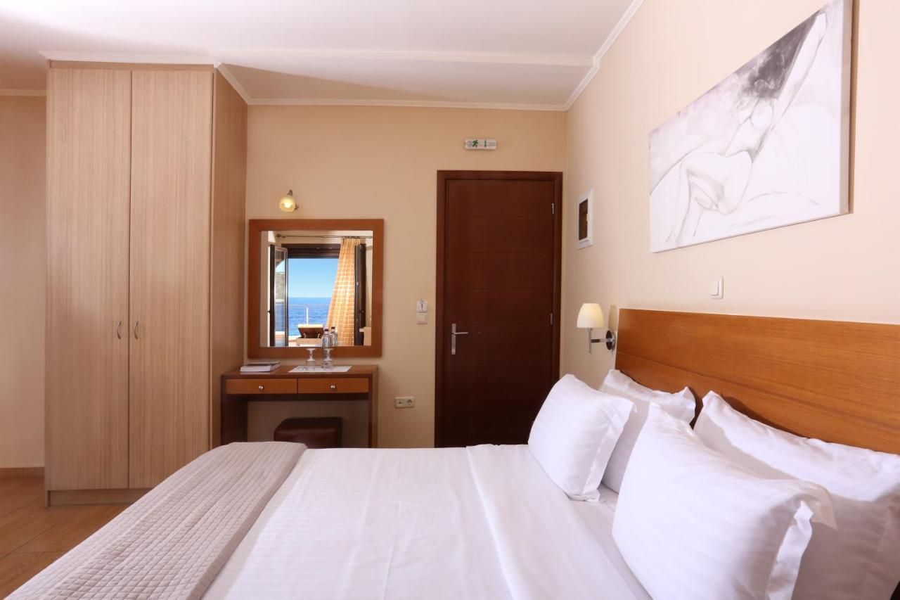 Faros Luxury Suites Маратополіс Екстер'єр фото