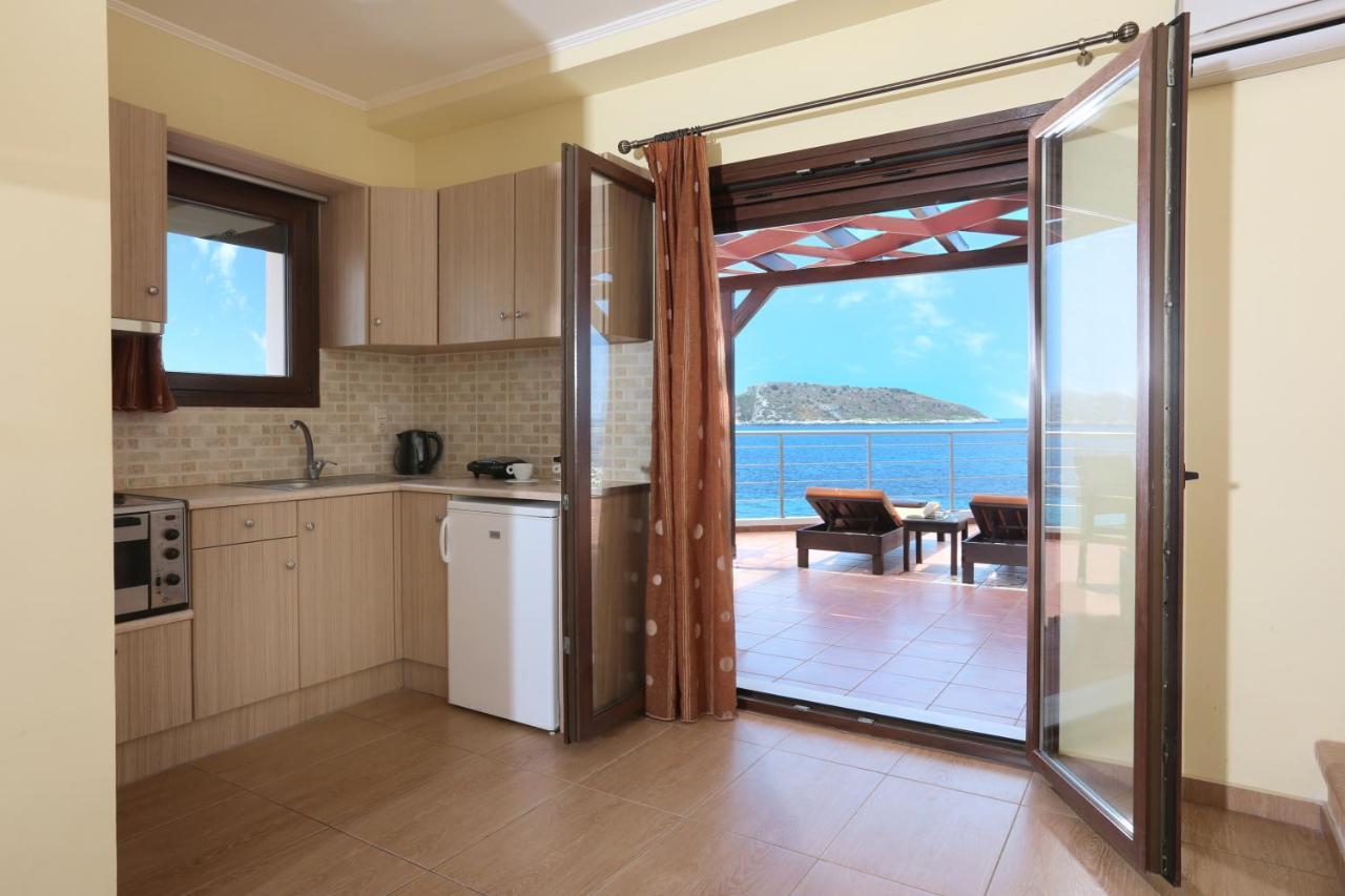 Faros Luxury Suites Маратополіс Екстер'єр фото